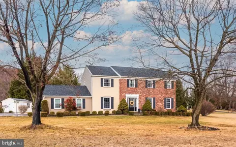 3 Hayes Rd, Malvern, PA 19355