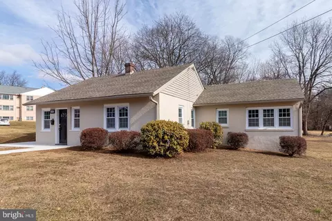 221 N 4th St, Oxford, PA 19363