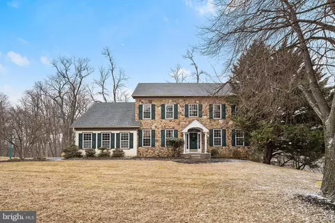 111 Charlestown Hunt Dr, Phoenixville, PA 19460