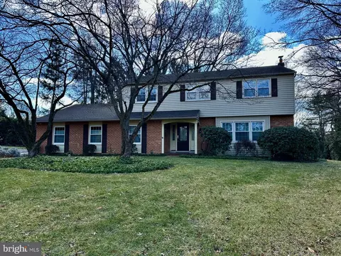 1524 High Meadow Ln, West Chester, PA 19380