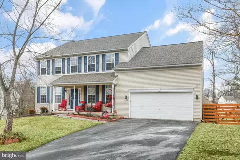 705 Meadowbrook Dr, Coatesville, PA 19320