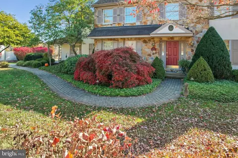 1034 Radley Dr, West Chester, PA 19382