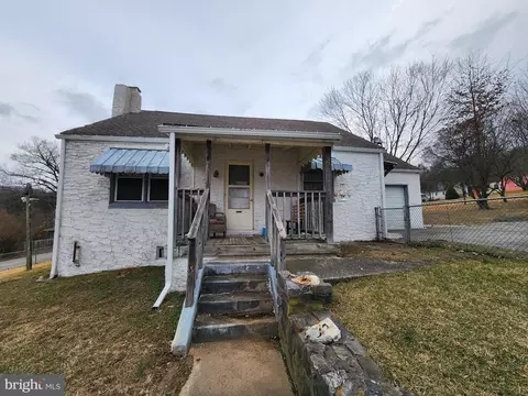 25 W Birch St, Coatesville, PA 19320