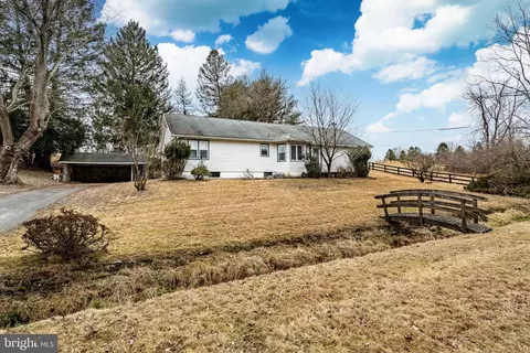 1075 S Caln Rd, Coatesville, PA 19320