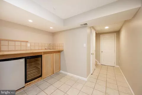 Entry Way - 37 Buttonwood Dr, Exton, PA 19341 photo 4 of 4