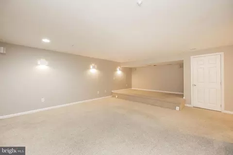 Living - 37 Buttonwood Dr, Exton, PA 19341 photo 5 of 5