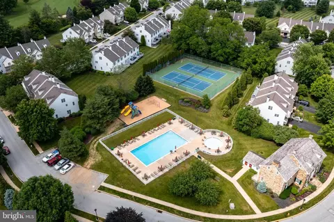 View/Area - 37 Buttonwood Dr, Exton, PA 19341 photo 4 of 5