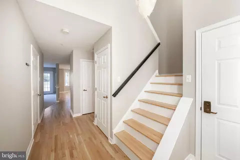Entry Way - 37 Buttonwood Dr, Exton, PA 19341 photo 2 of 4