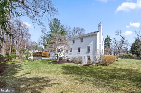 Exterior - 284 W Valley Rd, Wayne, PA 19087 photo 7 of 11