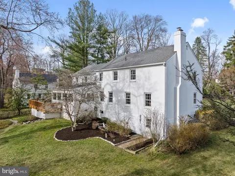 Exterior - 284 W Valley Rd, Wayne, PA 19087 photo 10 of 11