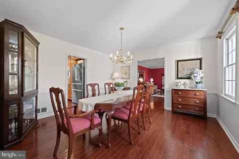 Dining - 284 W Valley Rd, Wayne, PA 19087 photo 1 of 2