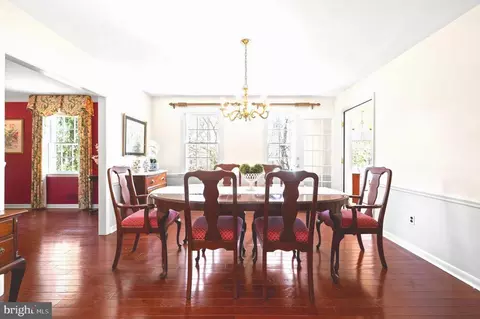 Dining - 284 W Valley Rd, Wayne, PA 19087 photo 2 of 2