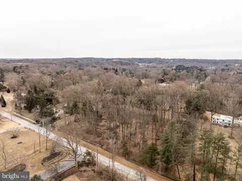 247 S Fairville Rd, Chadds Ford, PA 19317