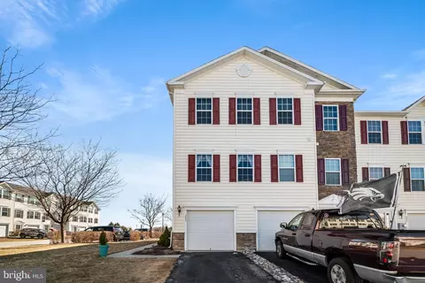 202 Bardel Dr, Coatesville, PA 19320