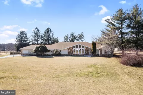 184 Sunnyside Rd, West Grove, PA 19390
