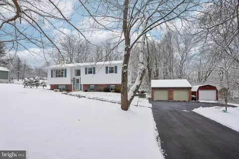 20 Country Ln, Coatesville, PA 19320