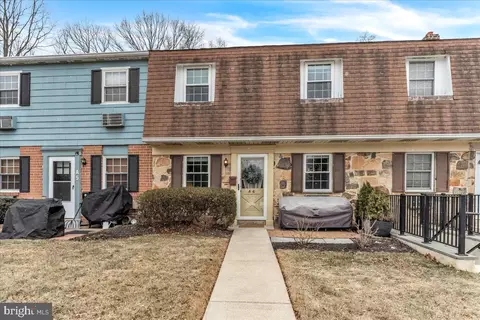 207 Walnut Hill Rd #A6, West Chester, PA 19382