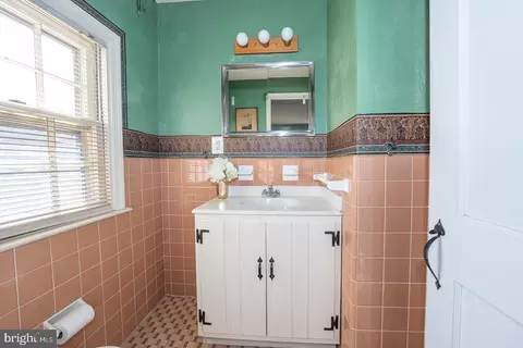 718 S Waterloo Rd, Devon, PA 19333 photo 40