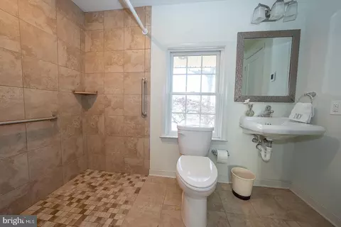 718 S Waterloo Rd, Devon, PA 19333 photo 34