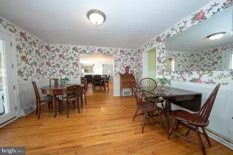 718 S Waterloo Rd, Devon, PA 19333 photo 17