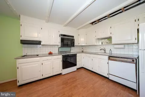 718 S Waterloo Rd, Devon, PA 19333 photo 28