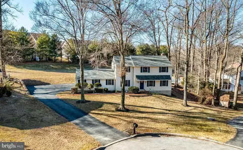 10 Edgewood Dr, Downingtown, PA 19335