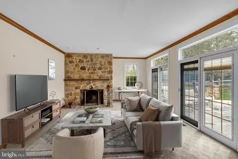 Living - 292 Church Rd, Devon, PA 19333 photo 2 of 2