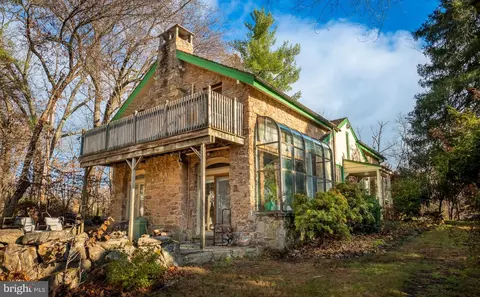 105 Hoffecker Rd, Phoenixville, PA 19460