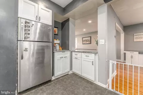 Kitchen - 30 Meadowbrook Rd, Wayne, PA 19087 photo 3 of 3