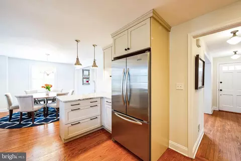 Entry Way - 131 Clover Hill Ln, Wayne, PA 19087 photo 1 of 8