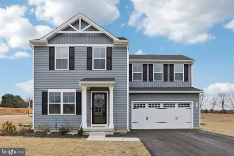 219 Chastain Dr, Honey Brook, PA 19344