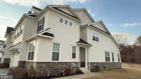 443 Lee Pl, Exton, PA 19341 photo 3