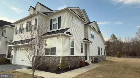 443 Lee Pl, Exton, PA 19341 photo 2