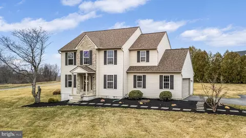 205 Waterway Rd, Oxford, PA 19363
