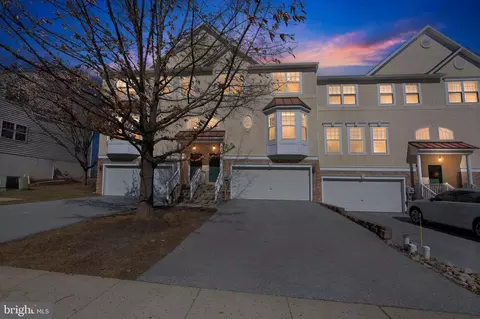 2711 Fynamore Ln, Downingtown, PA 19335