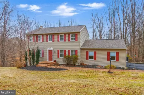 121 Ridgewood Cir, Downingtown, PA 19335