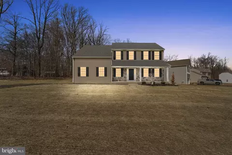 101 Chantry Ln, Coatesville, PA 19320