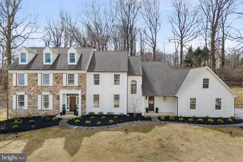 5 Great Woods Ln, Malvern, PA 19355