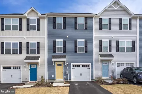 58 Rose Glen Ct, Coatesville, PA 19320