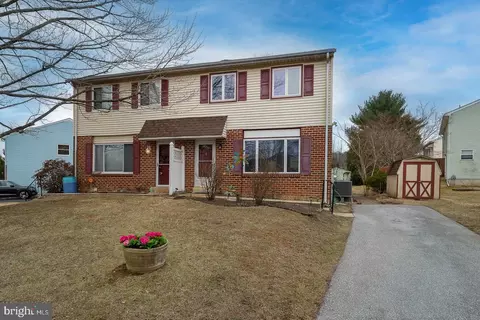 52 Nancy Ln, Downingtown, PA 19335