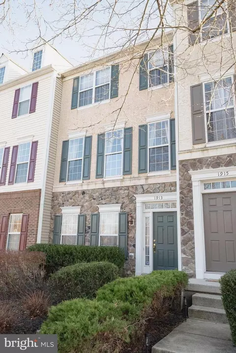 1913 Cavalier Ln, Chester Springs, PA 19425