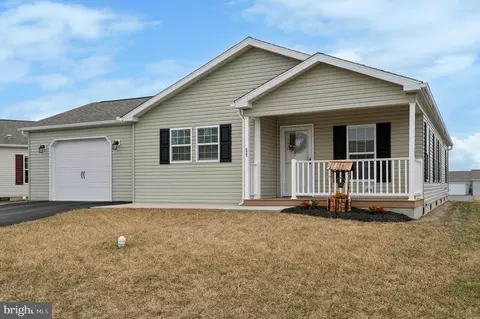 525 Saint Patty Dr, Nottingham, PA 19362