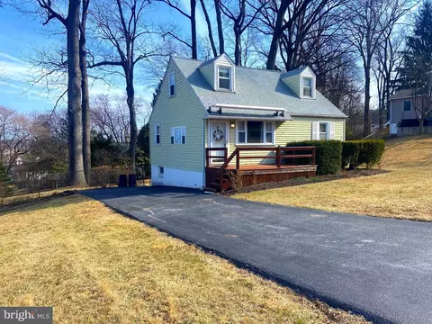 51 Fahnestock Rd, Malvern, PA 19355