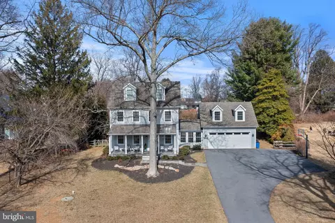 631 Monument Ave, Malvern, PA 19355