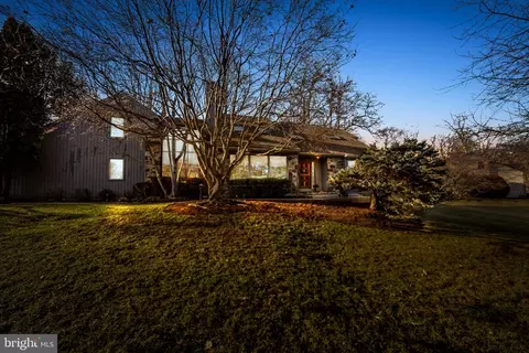 1133 Saint Finegan Dr, West Chester, PA 19382