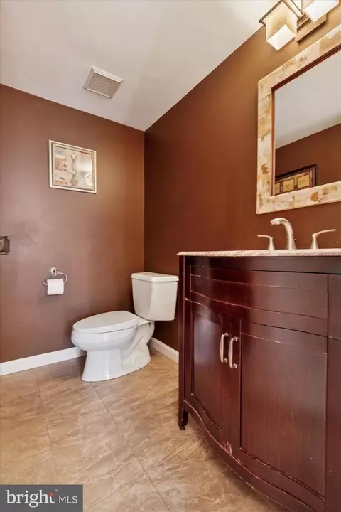 Bath - 505 Delancy Cir, Devon, PA 19333 photo 3 of 3