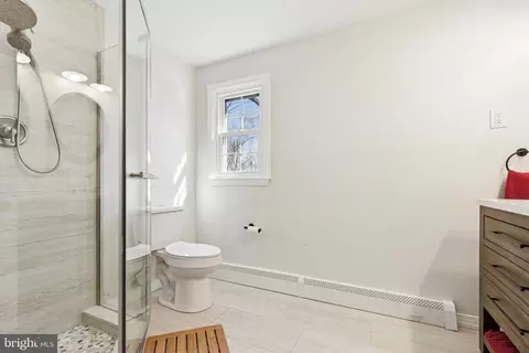 Bath - 505 Delancy Cir, Devon, PA 19333 photo 1 of 3