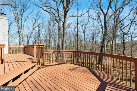 Exterior - 505 Delancy Cir, Devon, PA 19333 photo 4 of 5