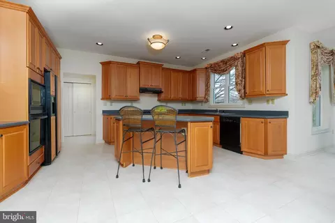 9 Corbin Dr, Exton, PA 19341 photo 5