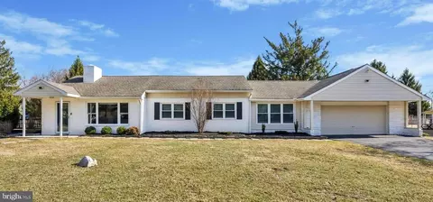 302 Shoen Rd, Exton, PA 19341